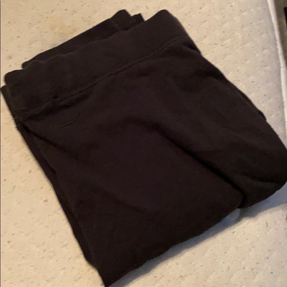 Plain black Aeropostale leggings